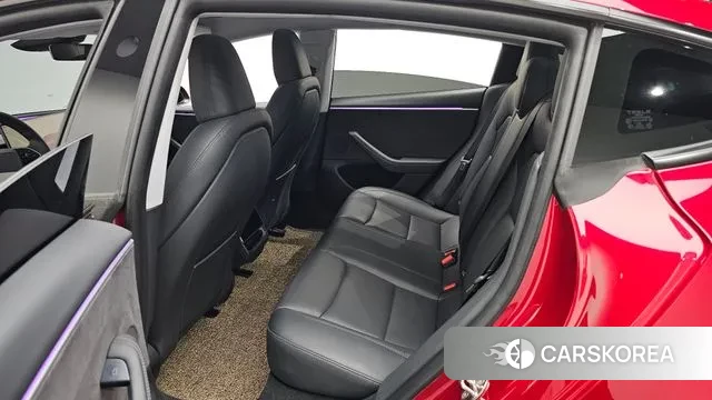 Tesla Model 3 2024 Красный из Кореи, фото 3