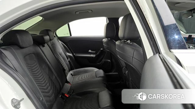 Mercedes-Benz A-Class W177 2020 Белый из Кореи, фото 3