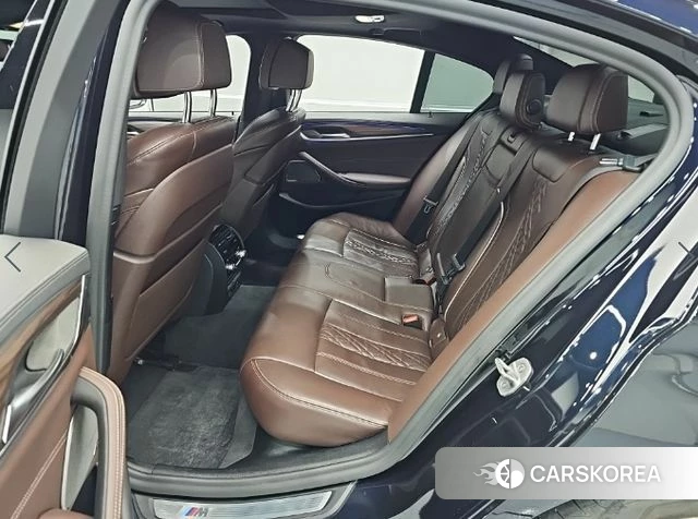 BMW 5 Series (G30) 2021 Черный из Кореи, фото 3