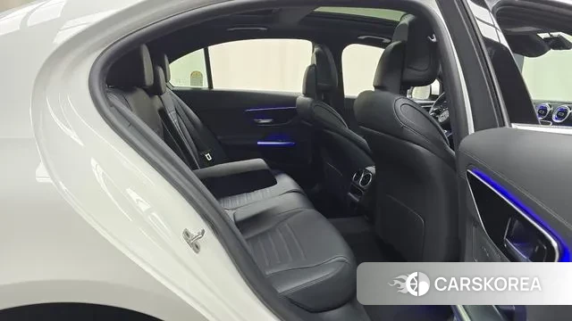 Mercedes-Benz C-Class W206 2025 Белый из Кореи, фото 3