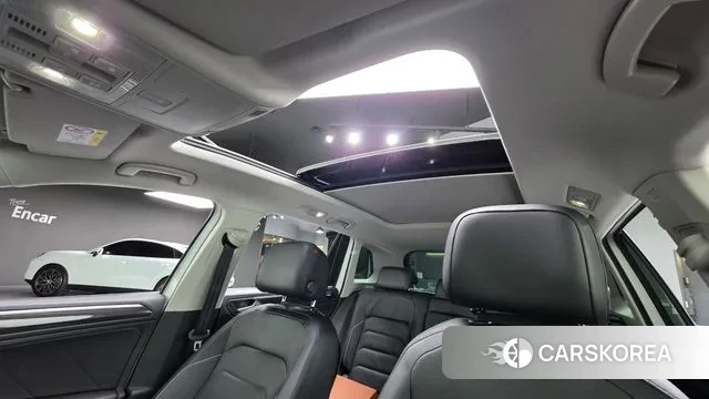 Volkswagen Tiguan second Generation 2021 Белый из Кореи, фото 3