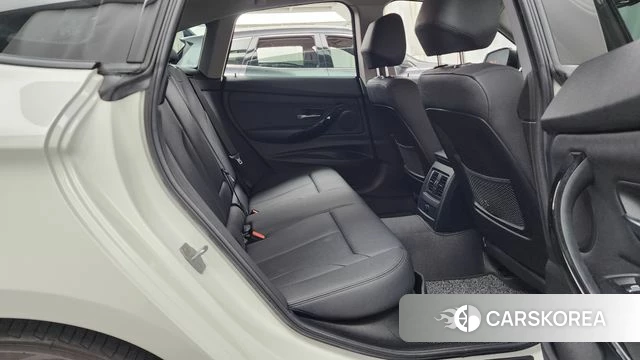 BMW 3 Series GT (F34) 2018 Белый из Кореи, фото 3