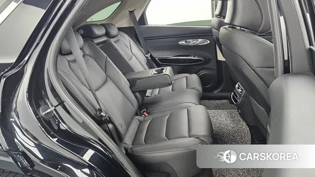 Genesis GV70 2024 Черный из Кореи, фото 3