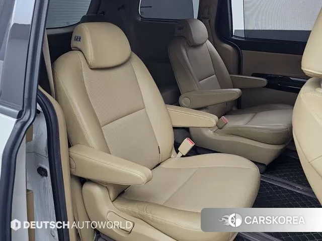 Kia The New Carnival 2019 Белый из Кореи, фото 3