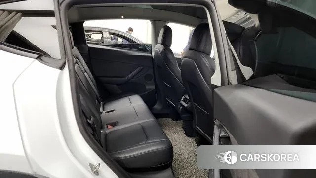 Tesla Model Y 2022 Белый из Кореи, фото 3