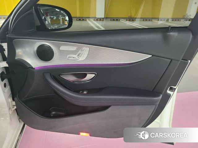 Mercedes-Benz E-Class W213 2018 Белый из Кореи, фото 3