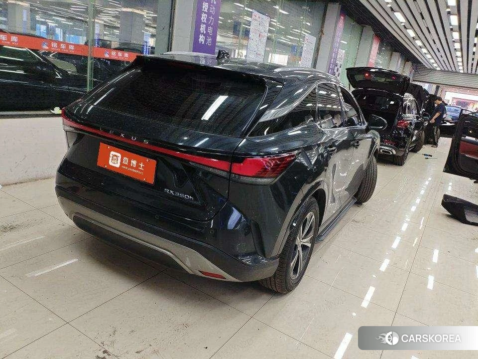 Lexus RX 2023 Черный из Китая, фото 3
