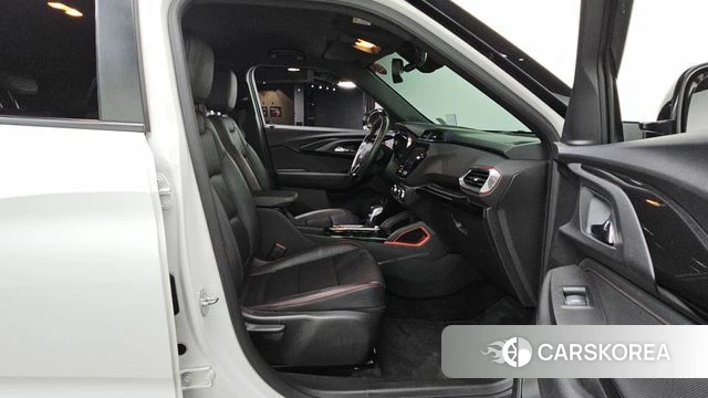Chevrolet (GM Daewoo) Trailblazer 2021 Белый из Кореи, фото 3