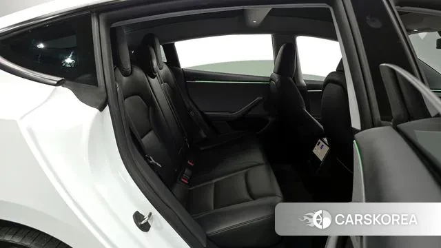 Tesla Model 3 2024 Белый из Кореи, фото 3