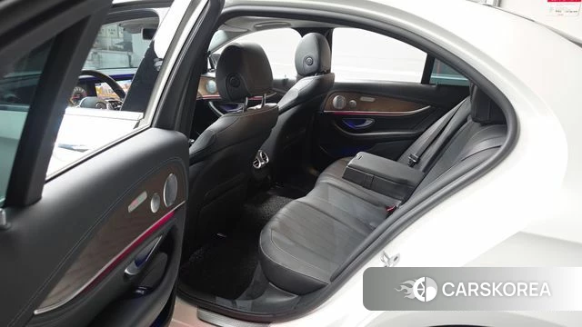 Mercedes-Benz E-Class W213 2019 Белый из Кореи, фото 3