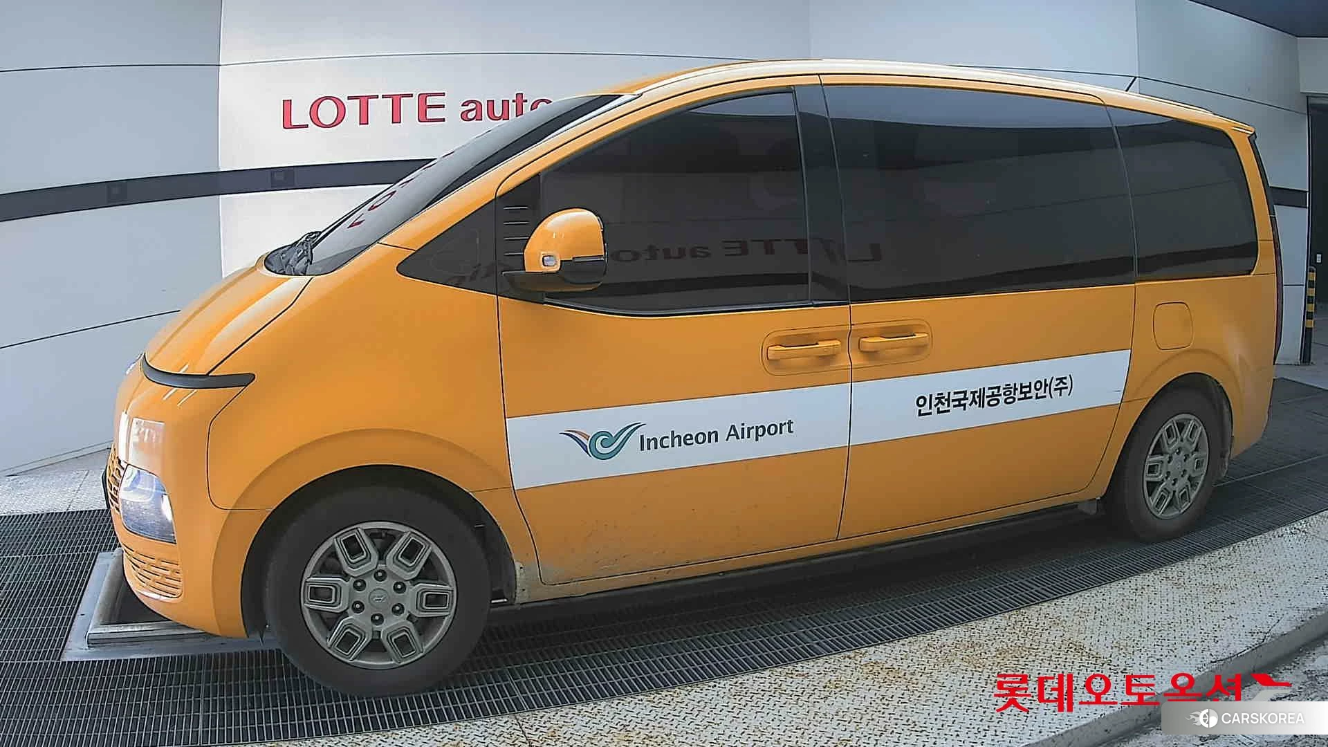 Hyundai Staria 2023 Creamy White из Кореи, фото 3