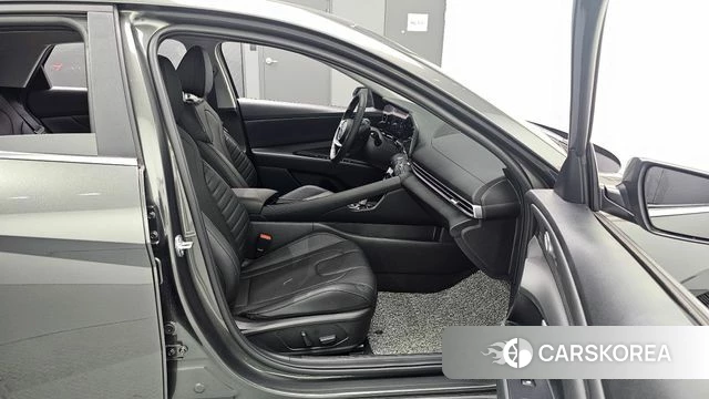 Hyundai Avante (CN7) 2023 Серый из Кореи, фото 3