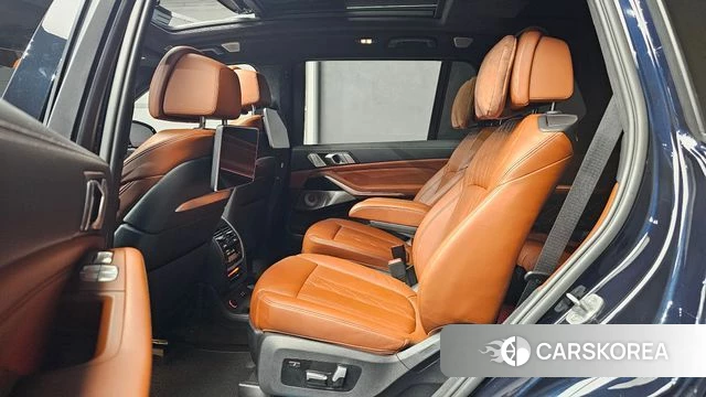 BMW X7 (G07) 2021 Черный из Кореи, фото 3