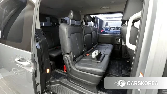 Hyundai Staria 2023 Серебряный из Кореи, фото 3