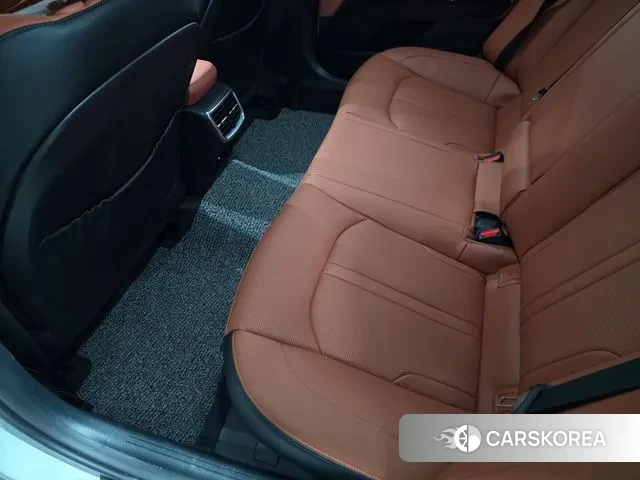 Kia The New K5 3rd generation 2025 Белый из Кореи, фото 3