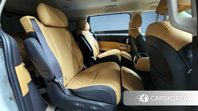 Kia Carnival 4th generation 2023 Белый из Кореи, фото 3