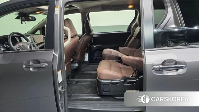Toyota Sienna 2018 Серый из Кореи, фото 3