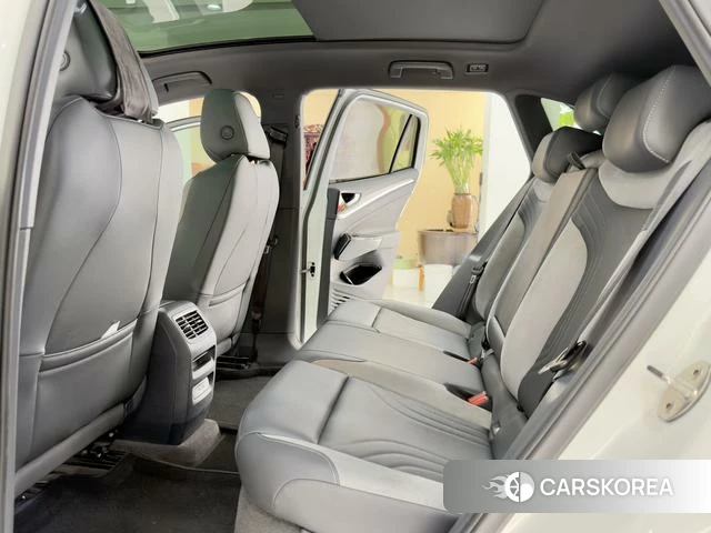 Volkswagen ID.4 CROZZ 2021 Белый из Китая, фото 3