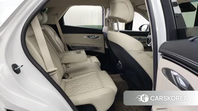 Genesis GV70 2022 Белый из Кореи, фото 3