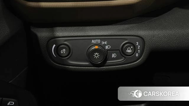 Chevrolet (GM Daewoo) Trailblazer 2022 Коричневый из Кореи, фото 3