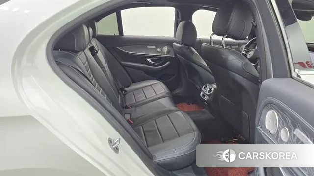 Mercedes-Benz E-Class W213 2021 Белый из Кореи, фото 3