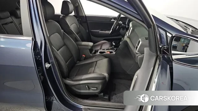 Kia Sportage The Bold 2021 Синий из Кореи, фото 3