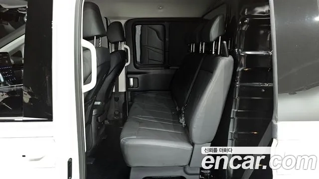 Hyundai Staria 2024 Белый из Кореи, фото 3