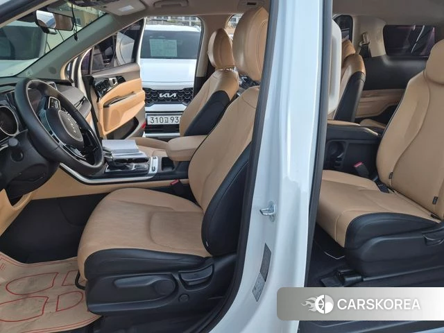 Kia Carnival 4th generation 2023 Белый из Кореи, фото 3