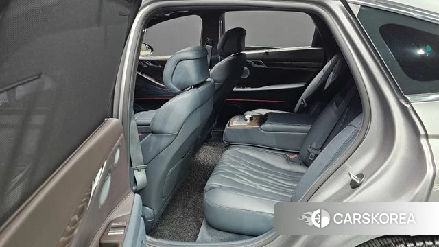 Genesis G80 (RG3) 2024 Серебристо-серый из Кореи, фото 3