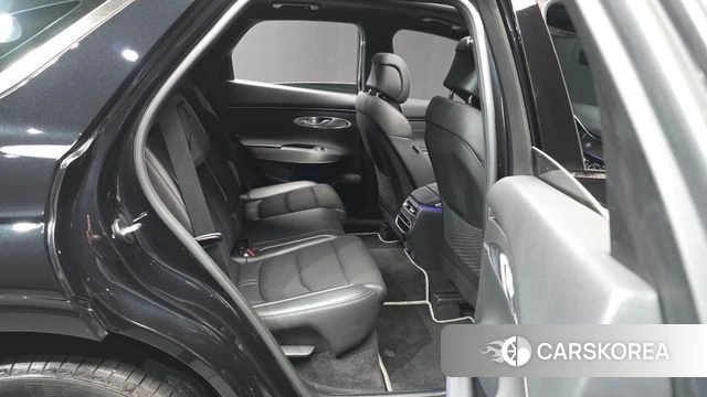 Genesis GV70 2022 Черный из Кореи, фото 3