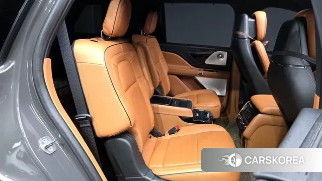 Lincoln Aviator 2nd generation 2021 Серый из Кореи, фото 3