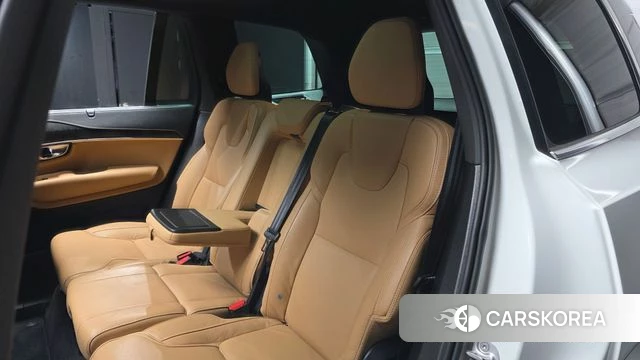 Volvo XC90 second Generation 2022 Белый из Кореи, фото 3