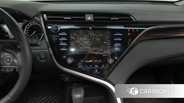 Toyota Camry (XV70) 2018 Коричневый из Кореи, фото 3