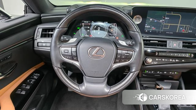 Lexus ES300h 7th generation 2021 Песочный из Кореи, фото 3