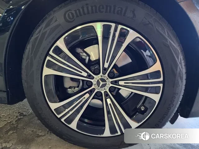 Mercedes-Benz E-Class W214 2025 Черный из Кореи, фото 3