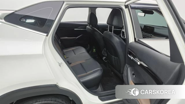 Kia Seltos 2022 Белый из Кореи, фото 3