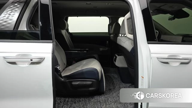 Kia The New Carnival 4th Generation 2025 Белый из Кореи, фото 3