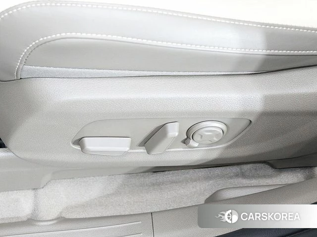 Kia The New Carnival 4th Generation 2024 Черный из Кореи, фото 3