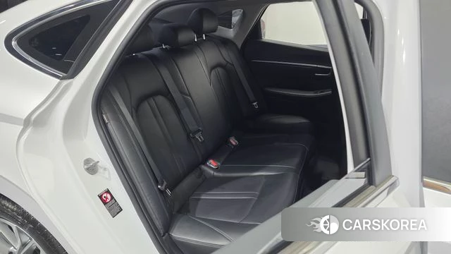 Hyundai Sonata (DN8) 2022 Белый из Кореи, фото 3