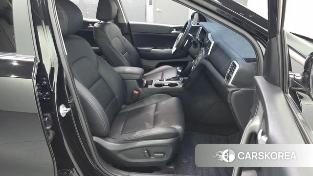 Kia Sportage The Bold 2021 Черный из Кореи, фото 3