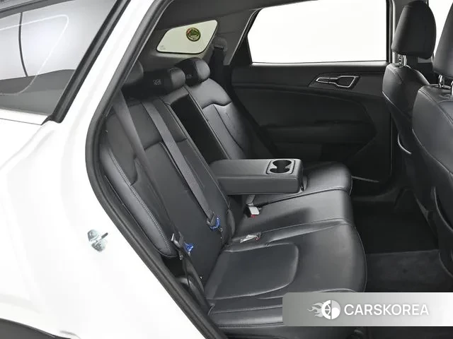 Kia Sportage 5th Generation 2023 Белый из Кореи, фото 3