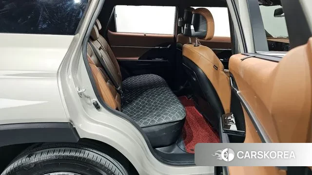 Ssangyong Torres EVX 2024 Песочный из Кореи, фото 3