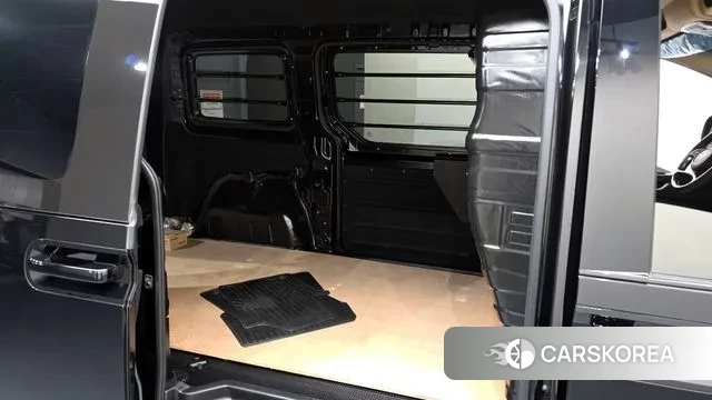 Hyundai Staria 2021 Черный из Кореи, фото 3