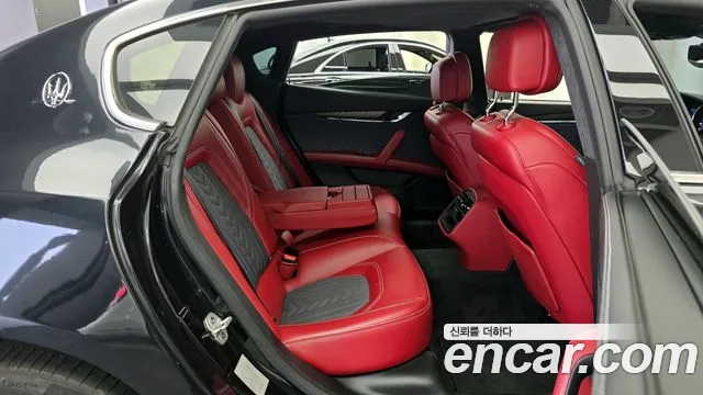Maserati Quattroporte id 2709150 из Кореи 3