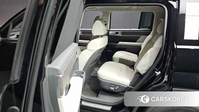 Hyundai Santa Fe (MX5) 2024 Черный из Кореи, фото 3