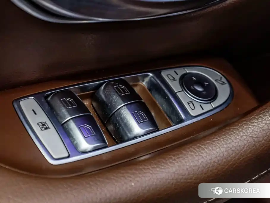 Mercedes-Benz E-Class 2022 Черный из Китая, фото 3