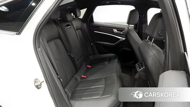 Audi A6 (C8) 2020 Белый из Кореи, фото 3