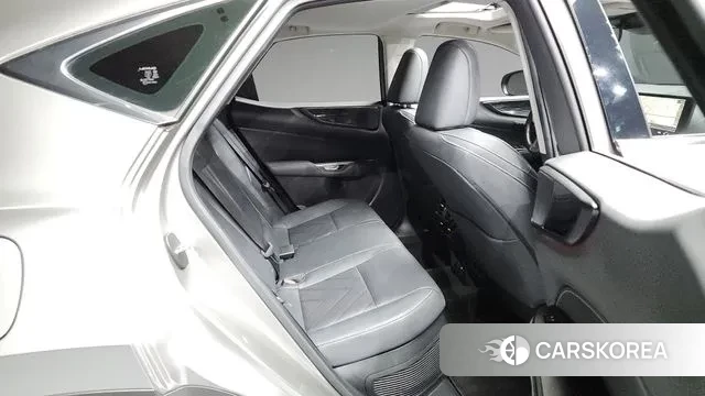 Lexus NX450h + 2nd generation 2023 Серебристо-серый из Кореи, фото 3