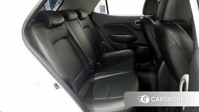 Hyundai Venue 2021 Белый из Кореи, фото 3