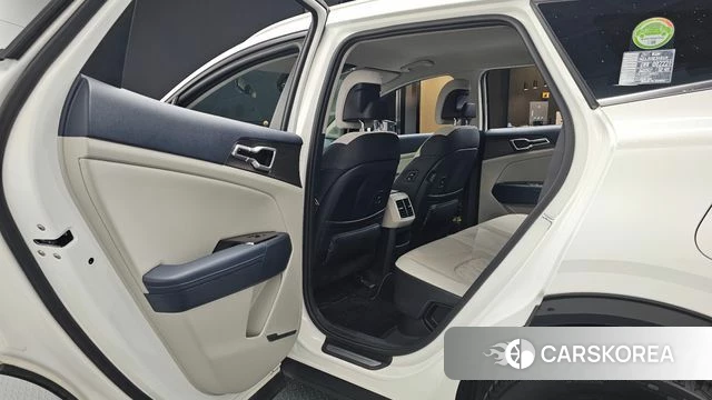 Kia Sportage 5th Generation Hybrid 2021 Белый из Кореи, фото 3